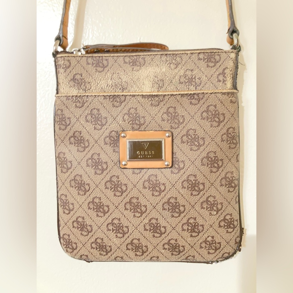 *LIKE NEW* Guess Brown Leather Crossbody Bag With Adjustable Straps Side Purse